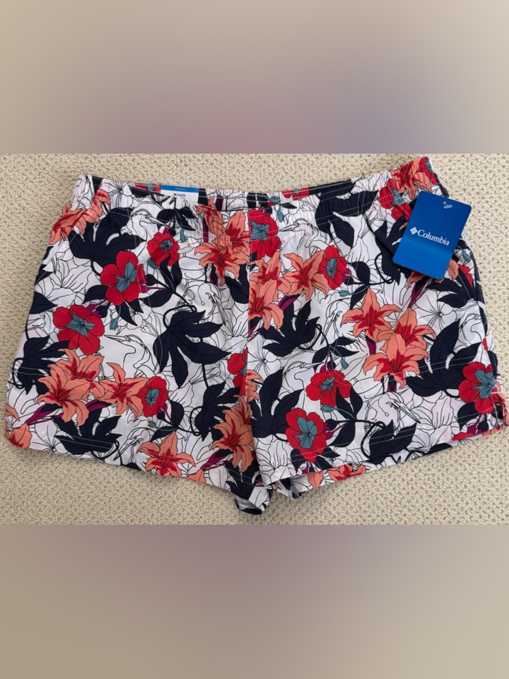 Columbia Floral Print shorts - White, Navy & Coral. Size Large. NEW / NWT